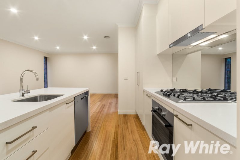 Photo - 1/7 Station Street, Burwood VIC 3125 - Image 3