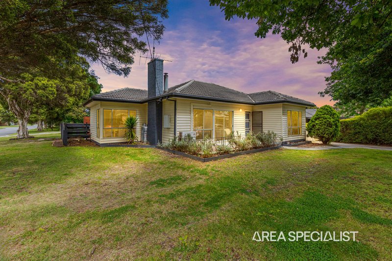 Photo - 17 Station Street, Lang Lang VIC 3984 - Image 2