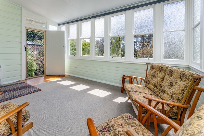 Photo - 17 Staveley Parade, Blackheath NSW 2785 - Image 3