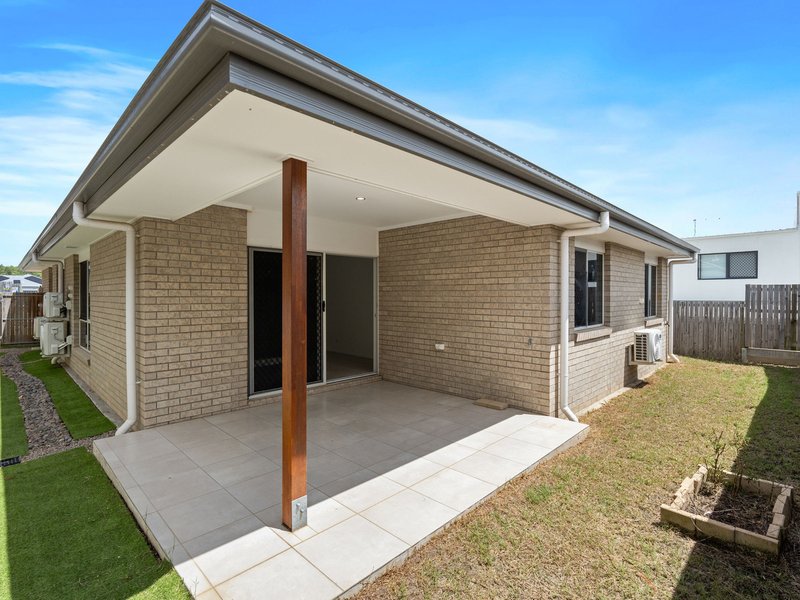 Photo - 17 Stellar Street, Spring Mountain QLD 4300 - Image 12