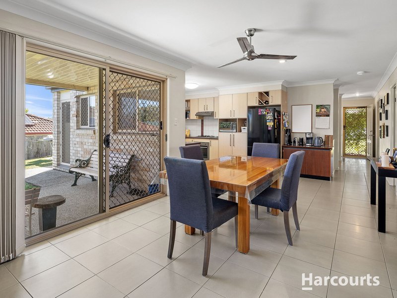 Photo - 17 Stevenson Street, Calamvale QLD 4116 - Image 4