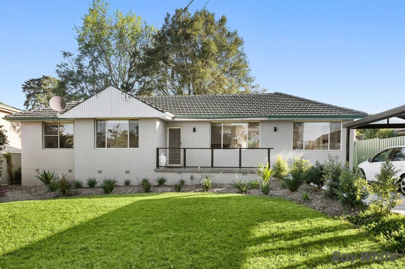 Photo - 17 Stewart Drive, Castle Hill NSW 2154 - Image 2