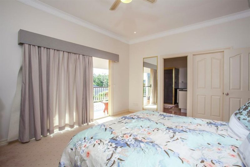 Photo - 17 Stone Brook Court, Cashmere QLD 4500 - Image 6