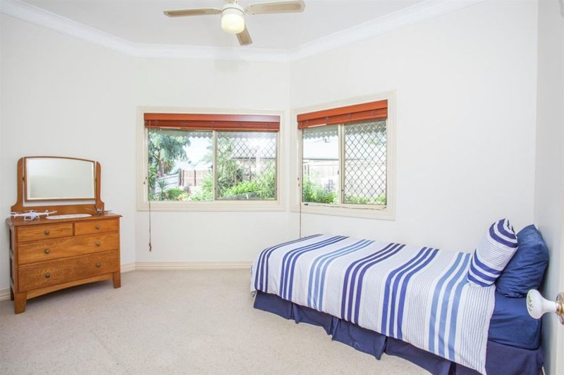 Photo - 17 Stone Brook Court, Cashmere QLD 4500 - Image 13