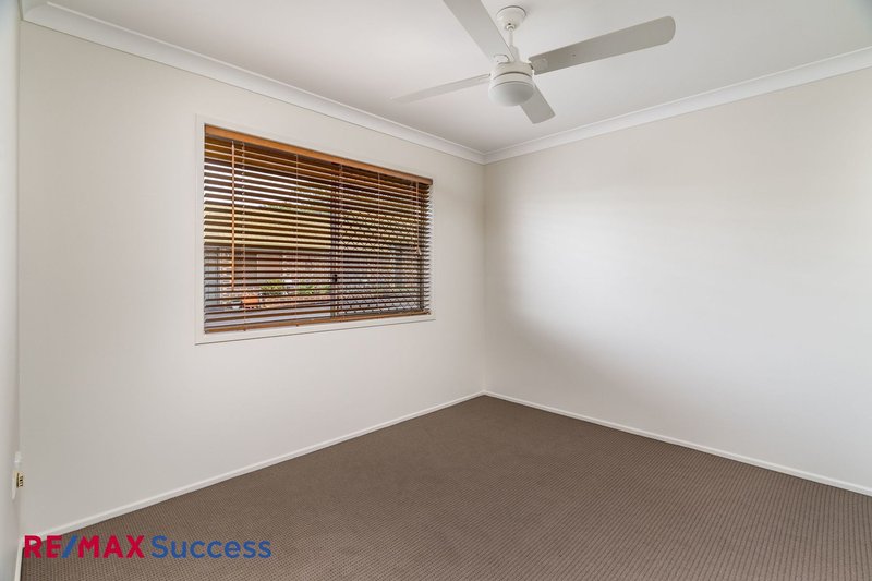 Photo - 1/7 Stradbroke Street, Rockville QLD 4350 - Image 4