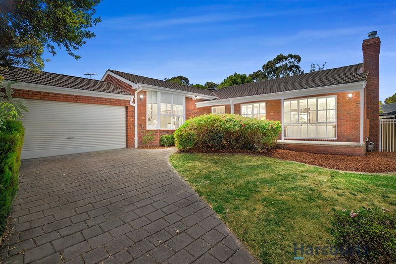 17 Strand Close, Glen Waverley VIC 3150