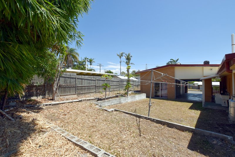 Photo - 17 Streeter Street, Clinton QLD 4680 - Image 20