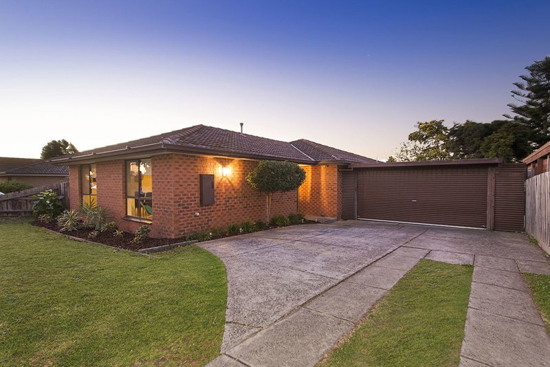 17 Strickland Avenue, Mill Park VIC 3082