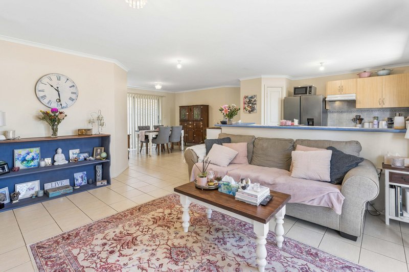Photo - 17 Stringbark Avenue, Craigmore SA 5114 - Image 6