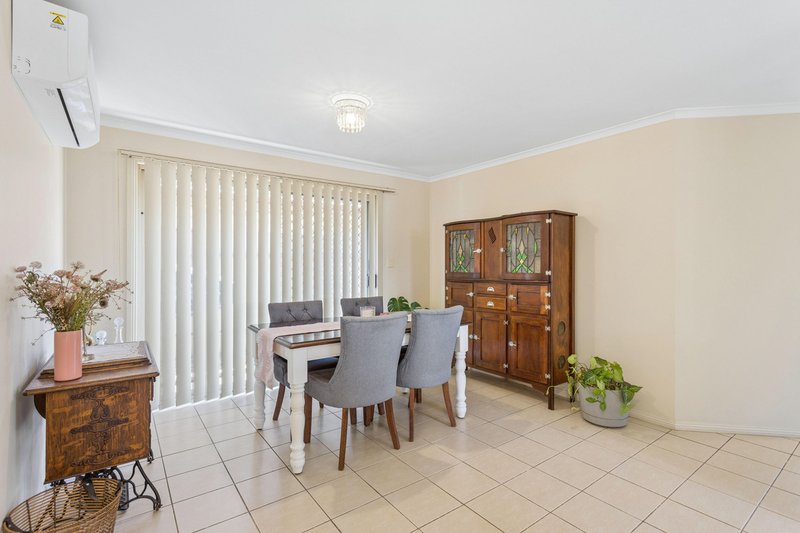 Photo - 17 Stringbark Avenue, Craigmore SA 5114 - Image 7