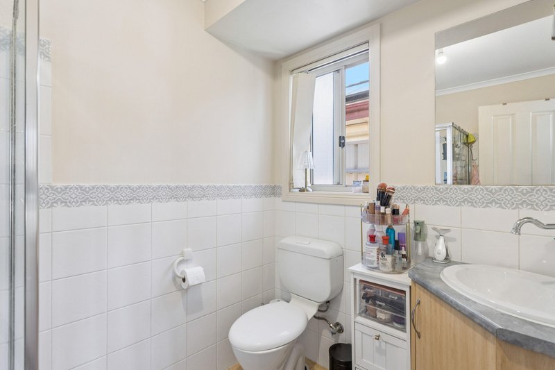 Photo - 17 Stringbark Avenue, Craigmore SA 5114 - Image 10