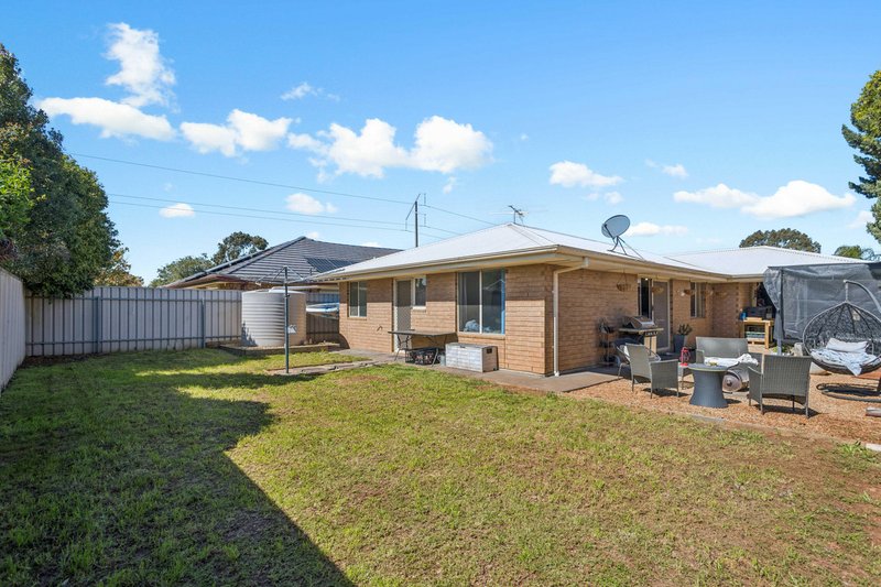 Photo - 17 Stringbark Avenue, Craigmore SA 5114 - Image 16