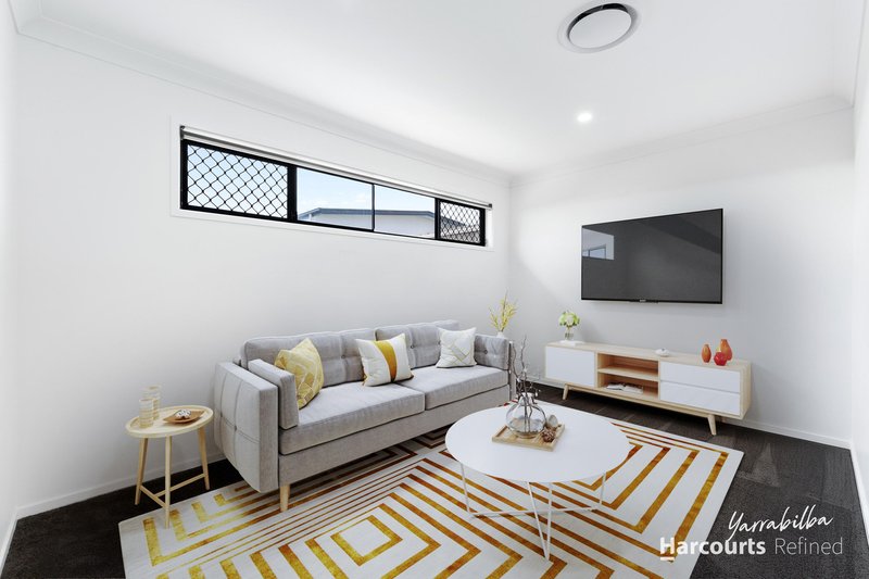 Photo - 17 Stuart Street, Yarrabilba QLD 4207 - Image 8