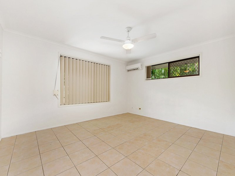 Photo - 17 Studio Drive, Oxenford QLD 4210 - Image 7