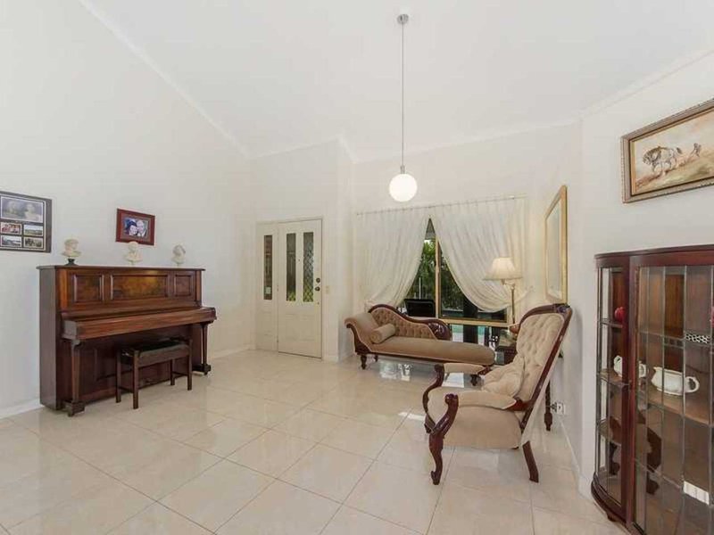 Photo - 17 Sullivan Road, Tallebudgera QLD 4228 - Image 6