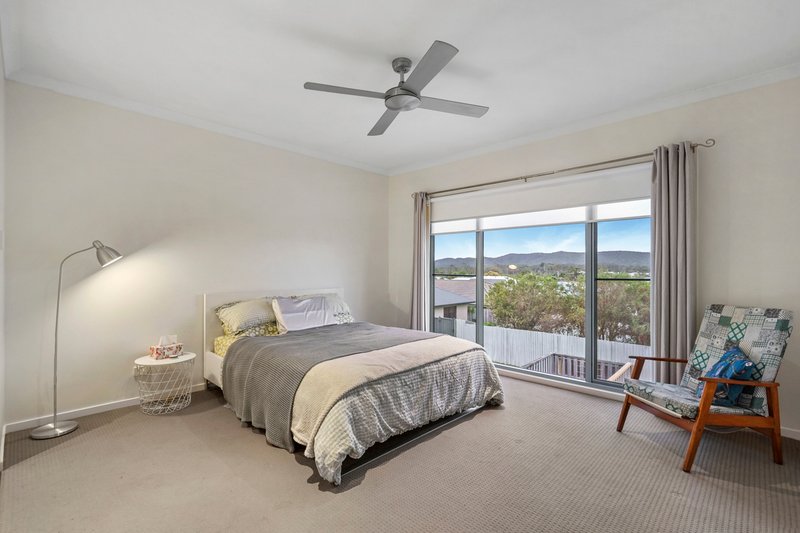 Photo - 17 Summerview Avenue, Yarrabilba QLD 4207 - Image 14