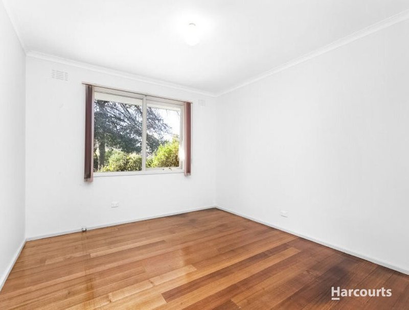 Photo - 17 Sunhill Road, Templestowe Lower VIC 3107 - Image 5