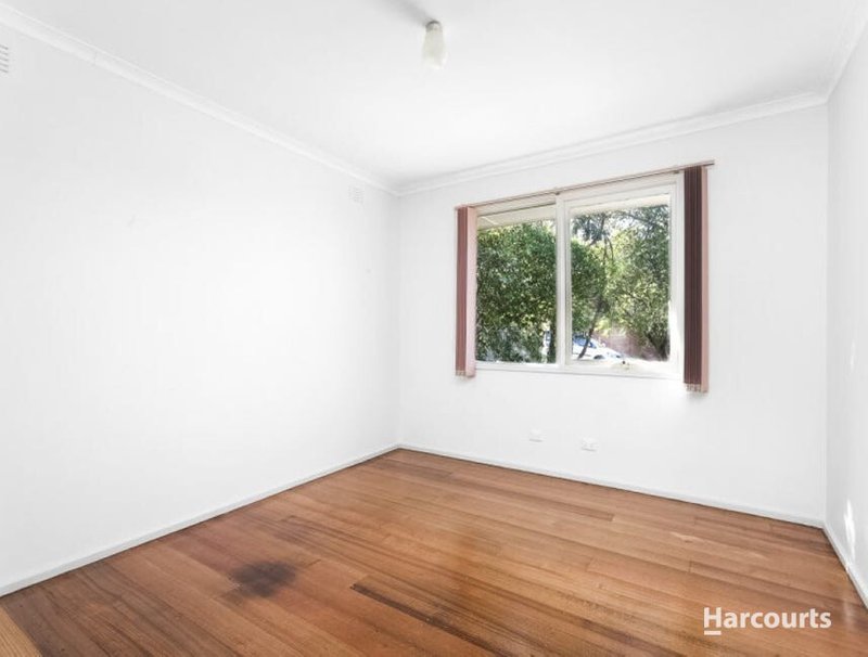 Photo - 17 Sunhill Road, Templestowe Lower VIC 3107 - Image 6