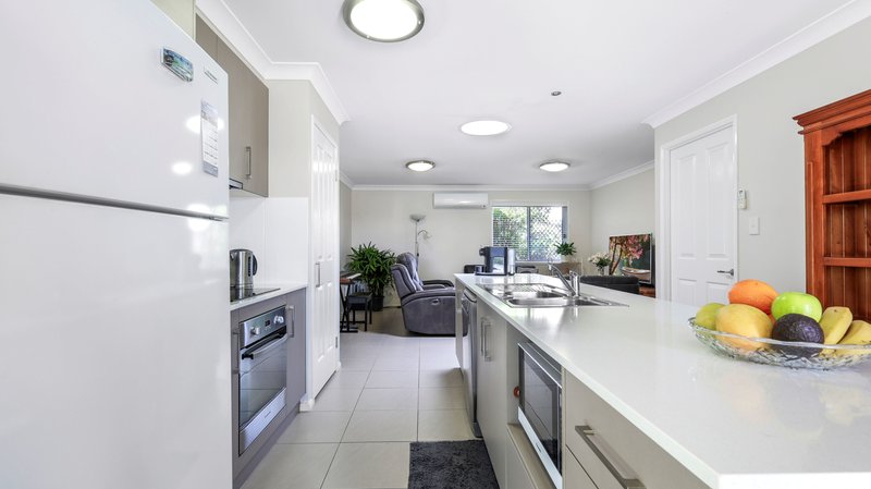 Photo - 1/7 Sunning Street, Kearneys Spring QLD 4350 - Image 8