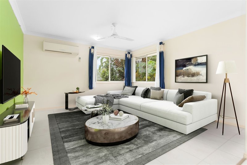 Photo - 17 Sunningdale Street, Oxley QLD 4075 - Image 4