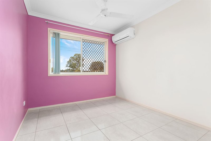 Photo - 17 Sunningdale Street, Oxley QLD 4075 - Image 7