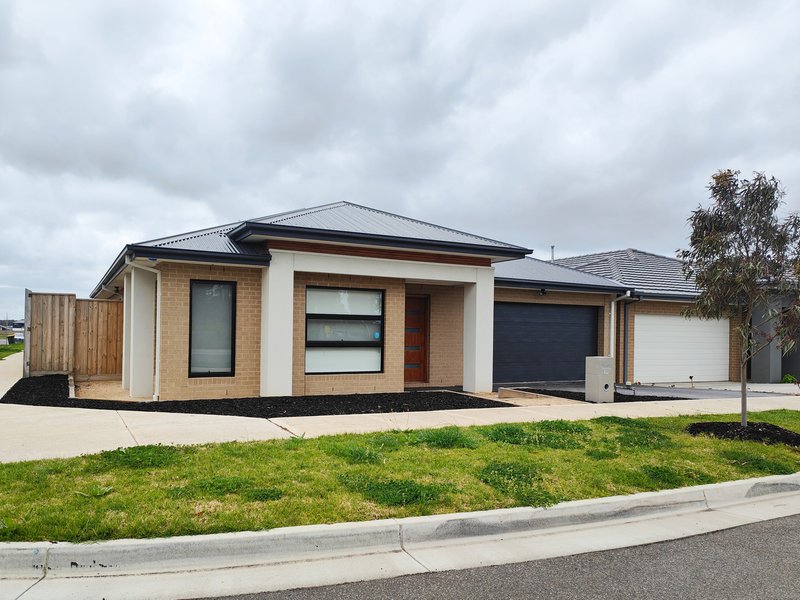 17 Sunny Street, Sunbury VIC 3429