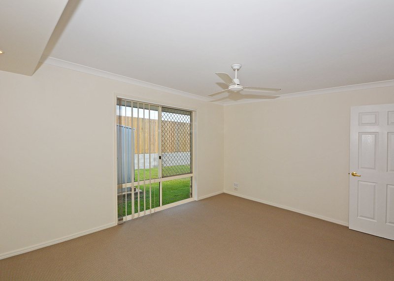 Photo - 17 Surrey Court, Kawungan QLD 4655 - Image 7