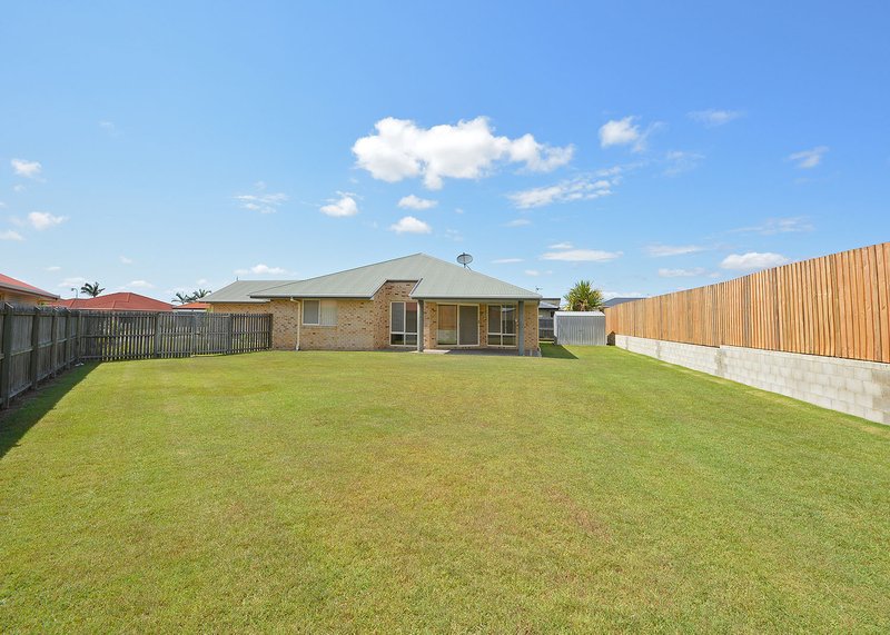 Photo - 17 Surrey Court, Kawungan QLD 4655 - Image 16