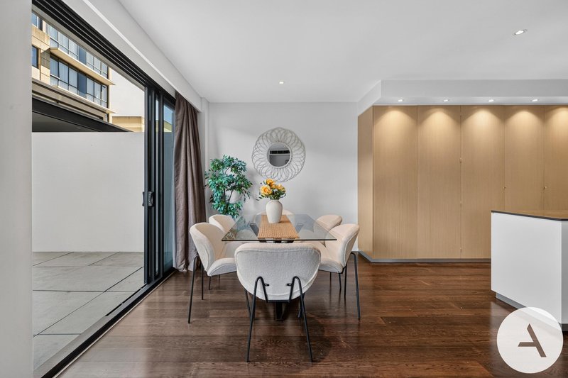 Photo - 1/7 Sydney Avenue, Barton ACT 2600 - Image 8
