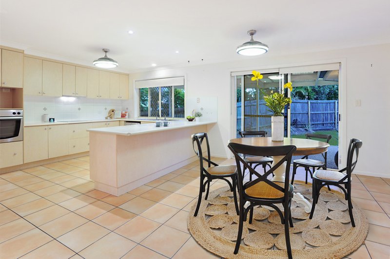 Photo - 17 Sylvia Court, Eatons Hill QLD 4037 - Image 5