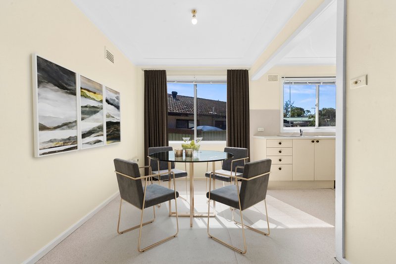 Photo - 17 Sylvia Street, Blacktown NSW 2148 - Image 3