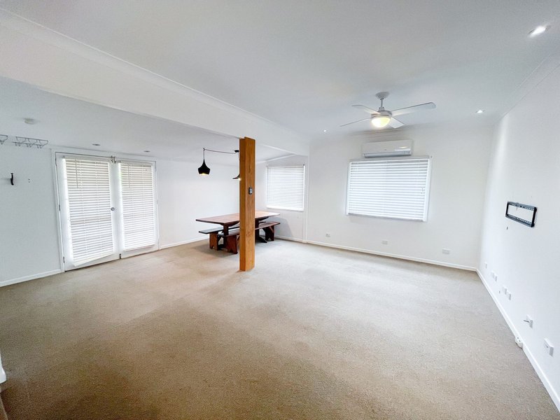 Photo - 17 Symes Street, Stanthorpe QLD 4380 - Image 9