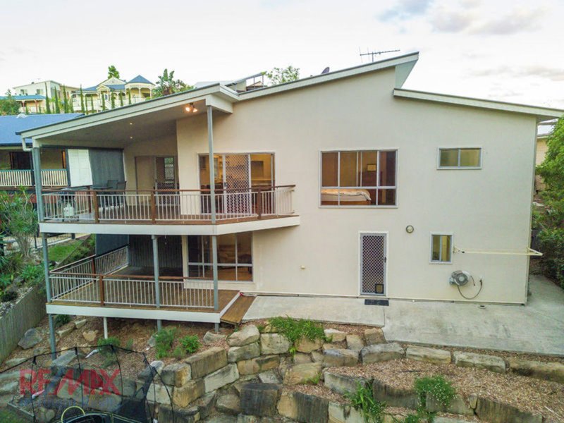 Photo - 17 Talisman Court, Eatons Hill QLD 4037 - Image 2