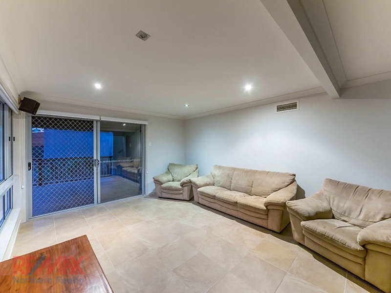 Photo - 17 Talisman Court, Eatons Hill QLD 4037 - Image 8