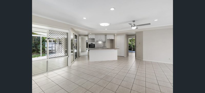 Photo - 17 Tallgrass Avenue, Tewantin QLD 4565 - Image 5