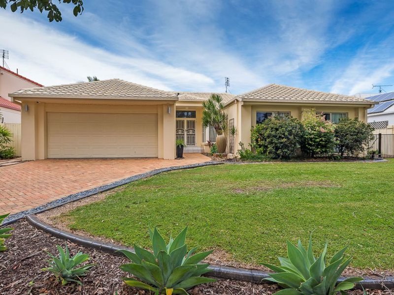 Photo - 17 Tamarind Place, Twin Waters QLD 4564 - Image 3