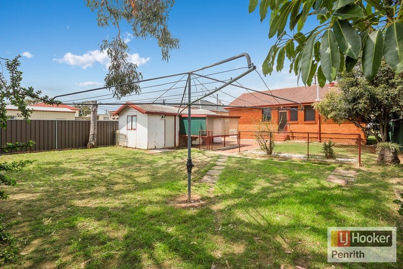 Photo - 17 Tanderra Street, Colyton NSW 2760 - Image 9