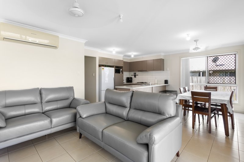 Photo - 17 Tara Grove, Bellmere QLD 4510 - Image 2