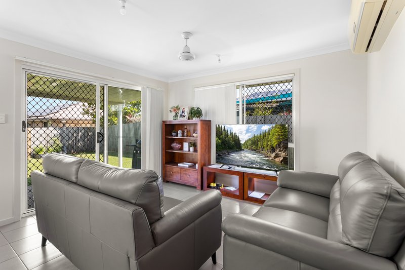 Photo - 17 Tara Grove, Bellmere QLD 4510 - Image 3