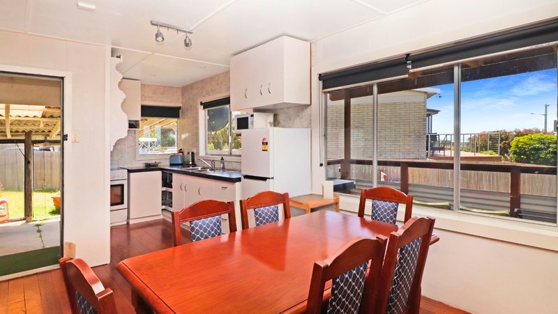 Photo - 17 Targett Street, Scamander TAS 7215 - Image 10