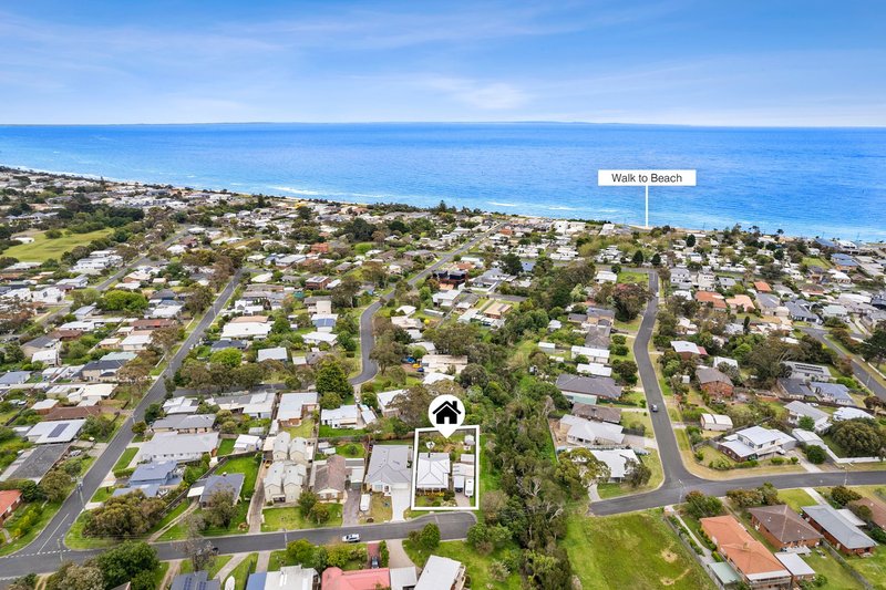 17 Tassel Road, Safety Beach VIC 3936