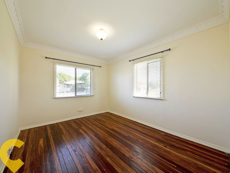 Photo - 17 Taylor Street, Virginia QLD 4014 - Image 7