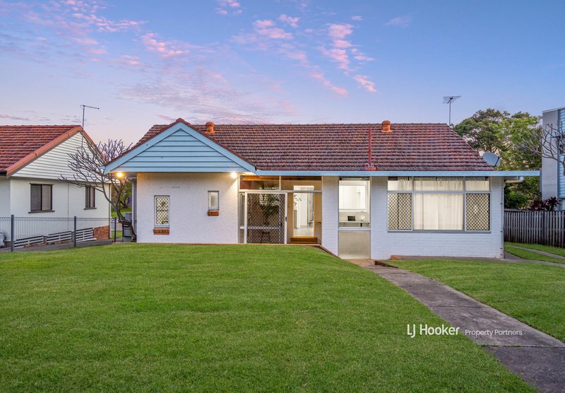 Photo - 17 Taylor Street, Wavell Heights QLD 4012 - Image 25