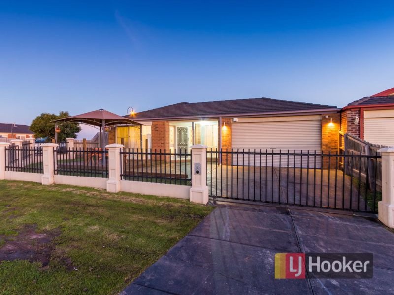 17 Terri-Ester Drive, Berwick VIC 3806