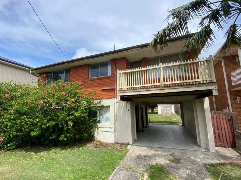 Photo - 1/7 The Crescent, Blue Bay NSW 2261 - Image 1
