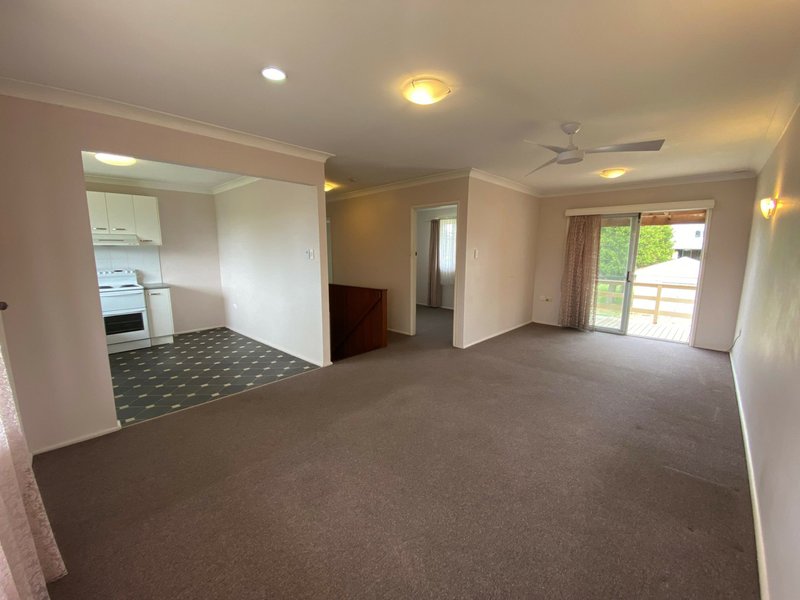 Photo - 1/7 The Crescent, Blue Bay NSW 2261 - Image 3