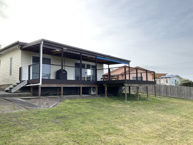 Photo - 17 Thomas Street, Scamander TAS 7215 - Image 1