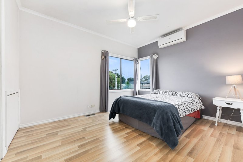 Photo - 17 Thompson Street, Clayton VIC 3168 - Image 7