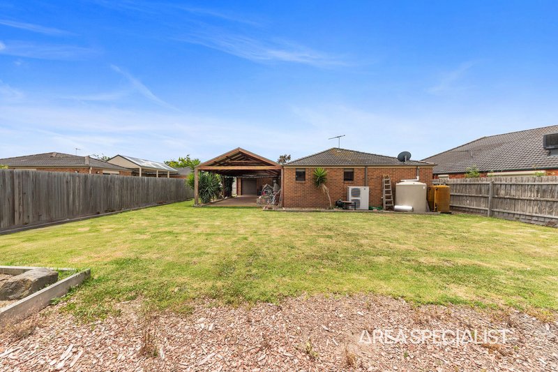 Photo - 17 Thornbill Circuit, Pakenham VIC 3810 - Image 9