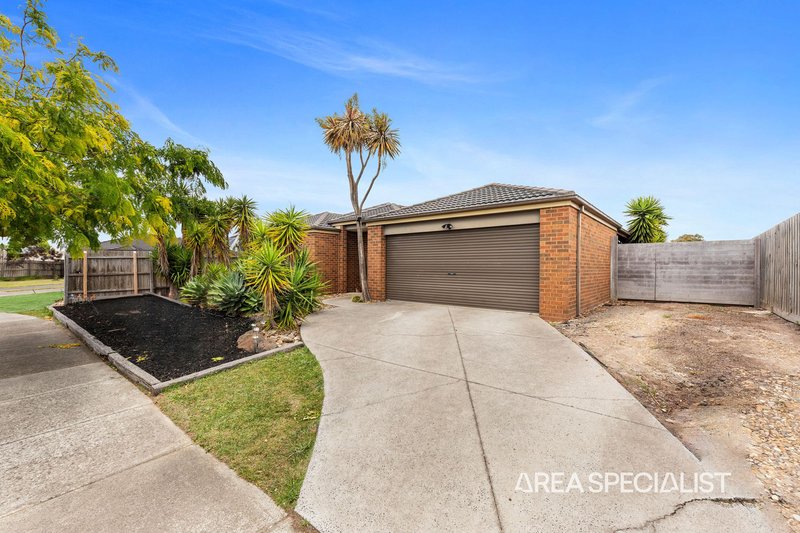 Photo - 17 Thornbill Circuit, Pakenham VIC 3810 - Image 12